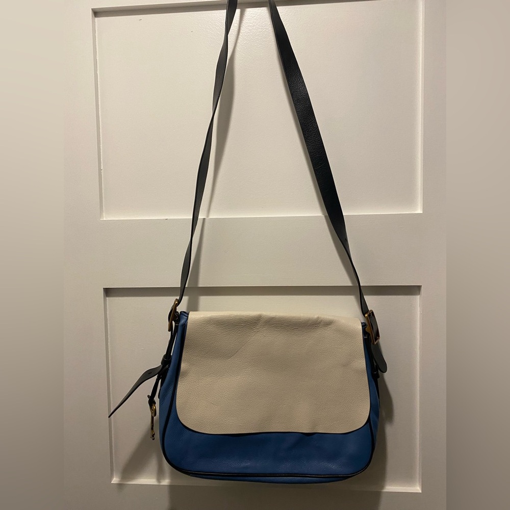 fossil - Elegant Blue and Cream Shoulder Bag